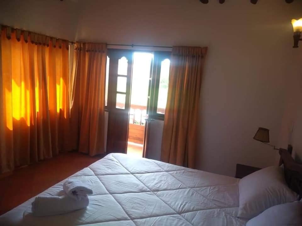 Cabana El Faro De La Villa Вилья-де-Лейва Экстерьер фото
